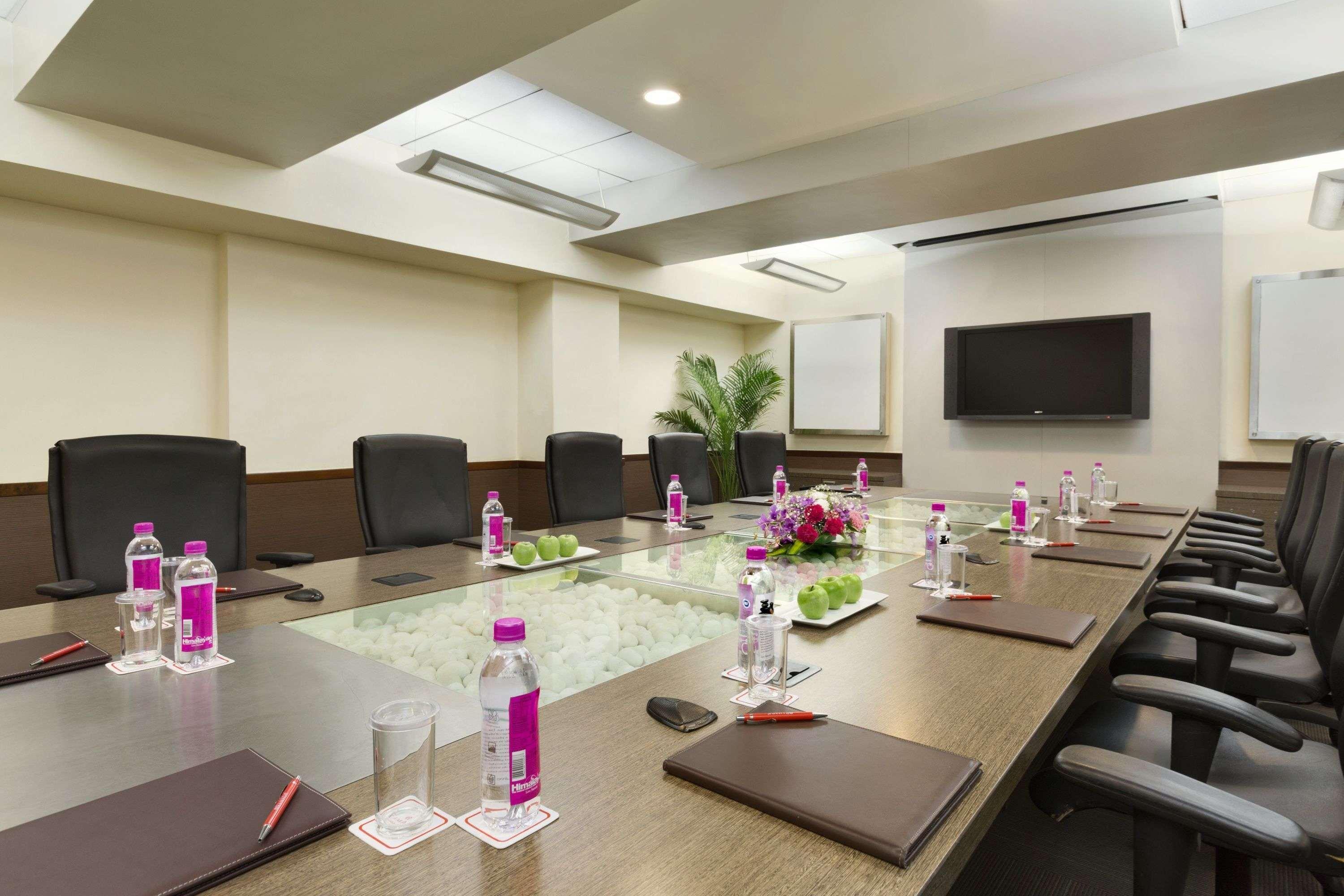 Ramada By Wyndham Chennai Egmore Ченнаї Екстер'єр фото