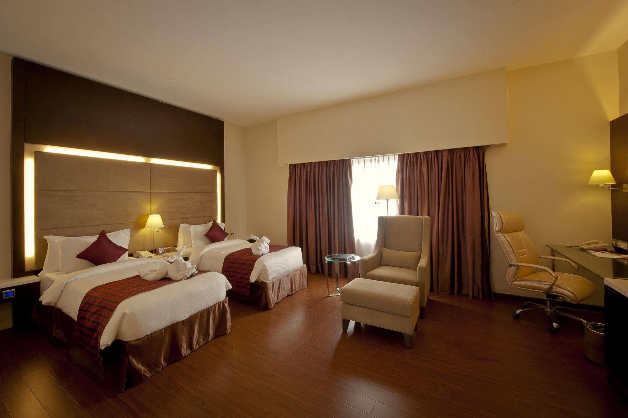 Ramada By Wyndham Chennai Egmore Ченнаї Екстер'єр фото